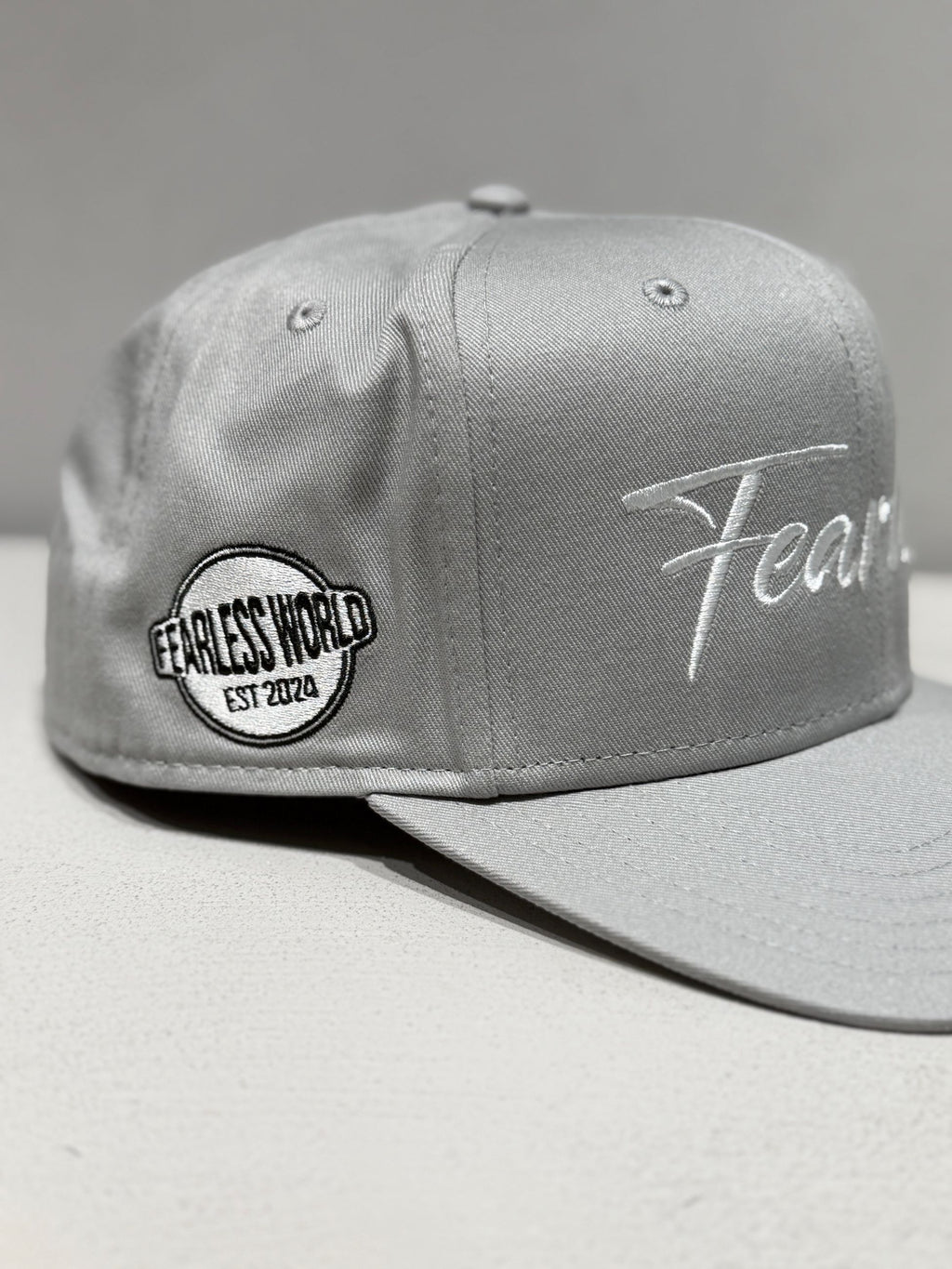 SNAPBACK CAP -  -
