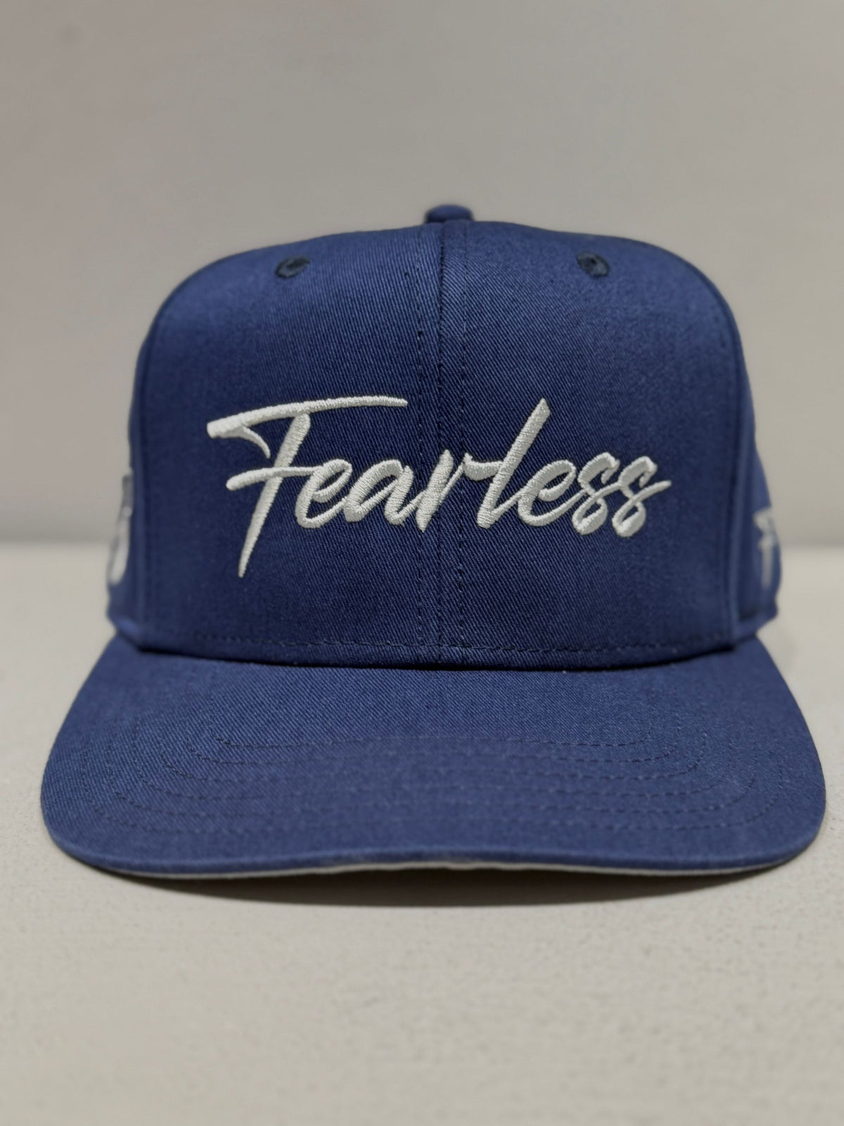 SNAPBACK CAP -  -