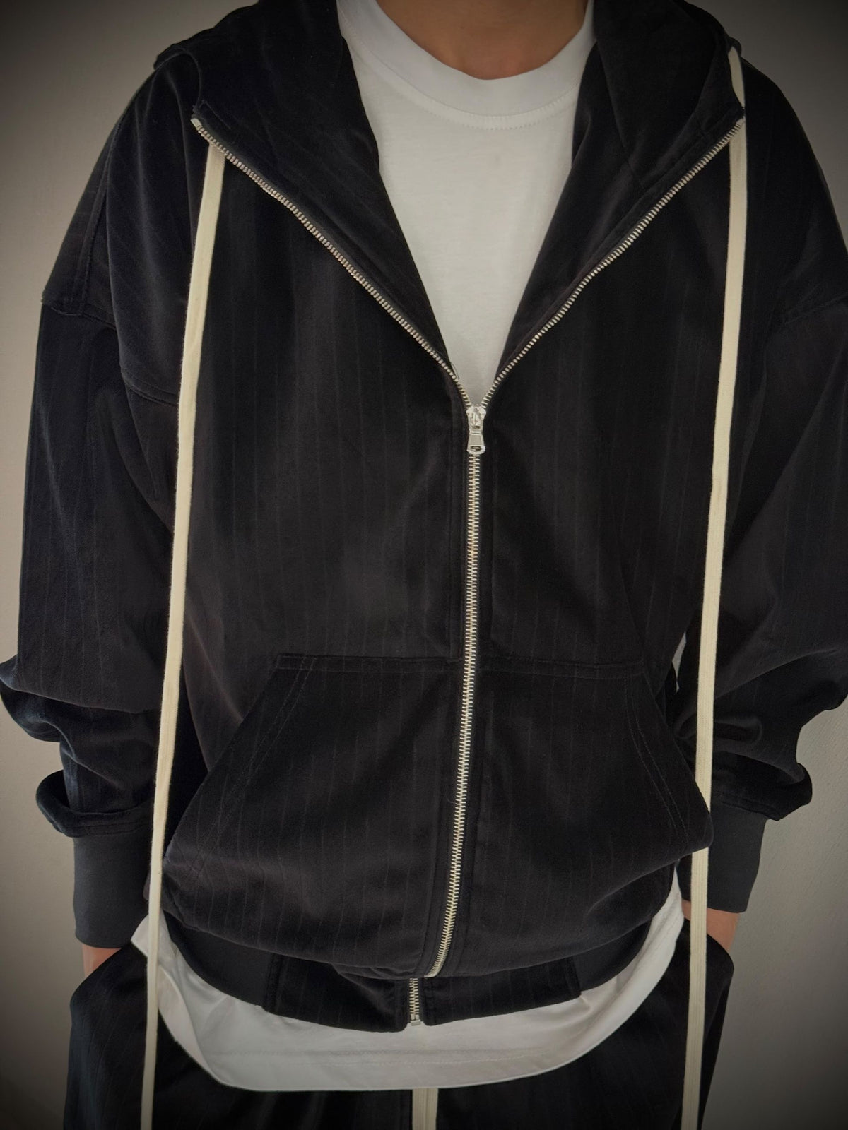 TUTA VELVET -  -