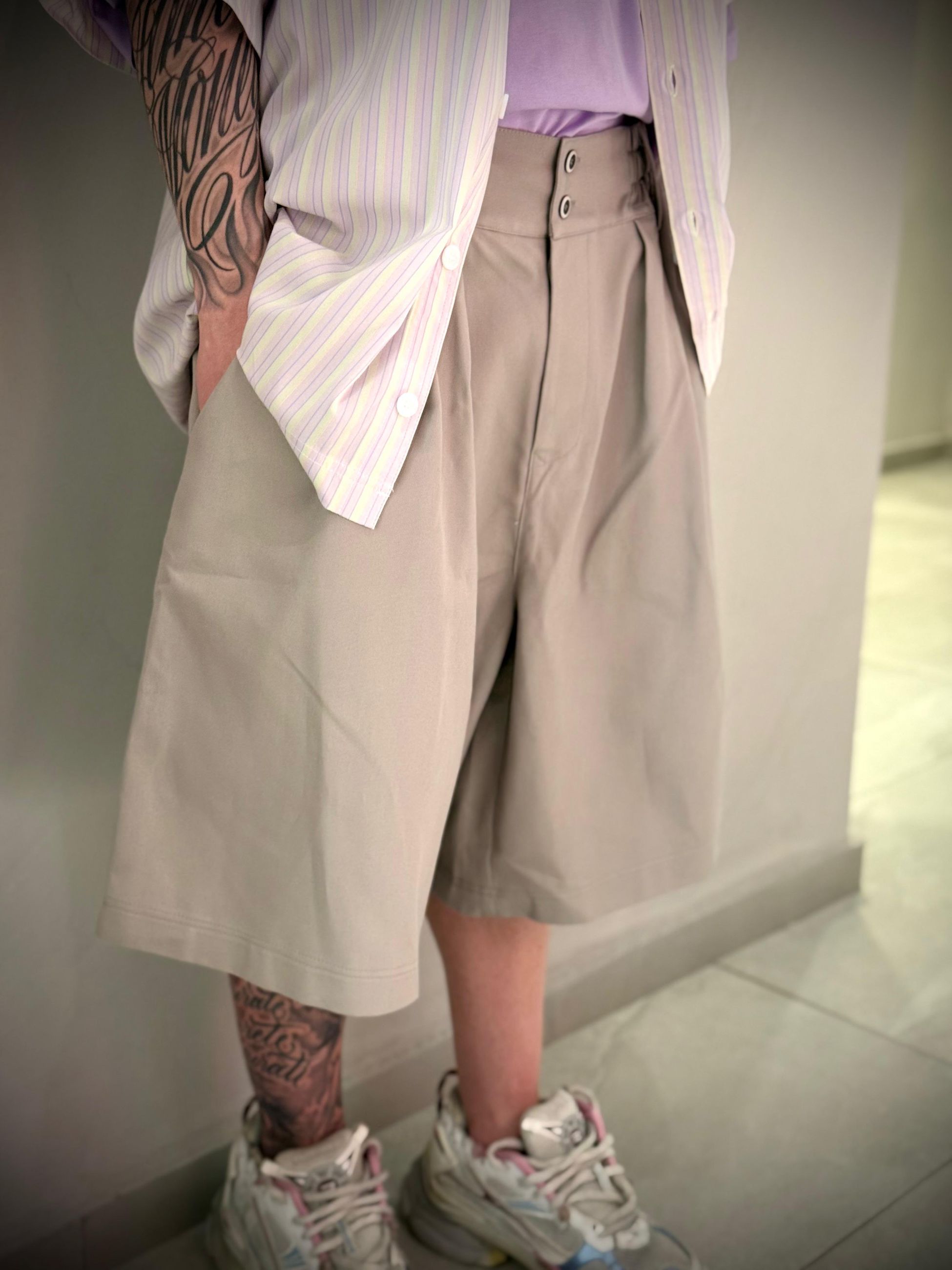 SHORT SUMMER -  -
