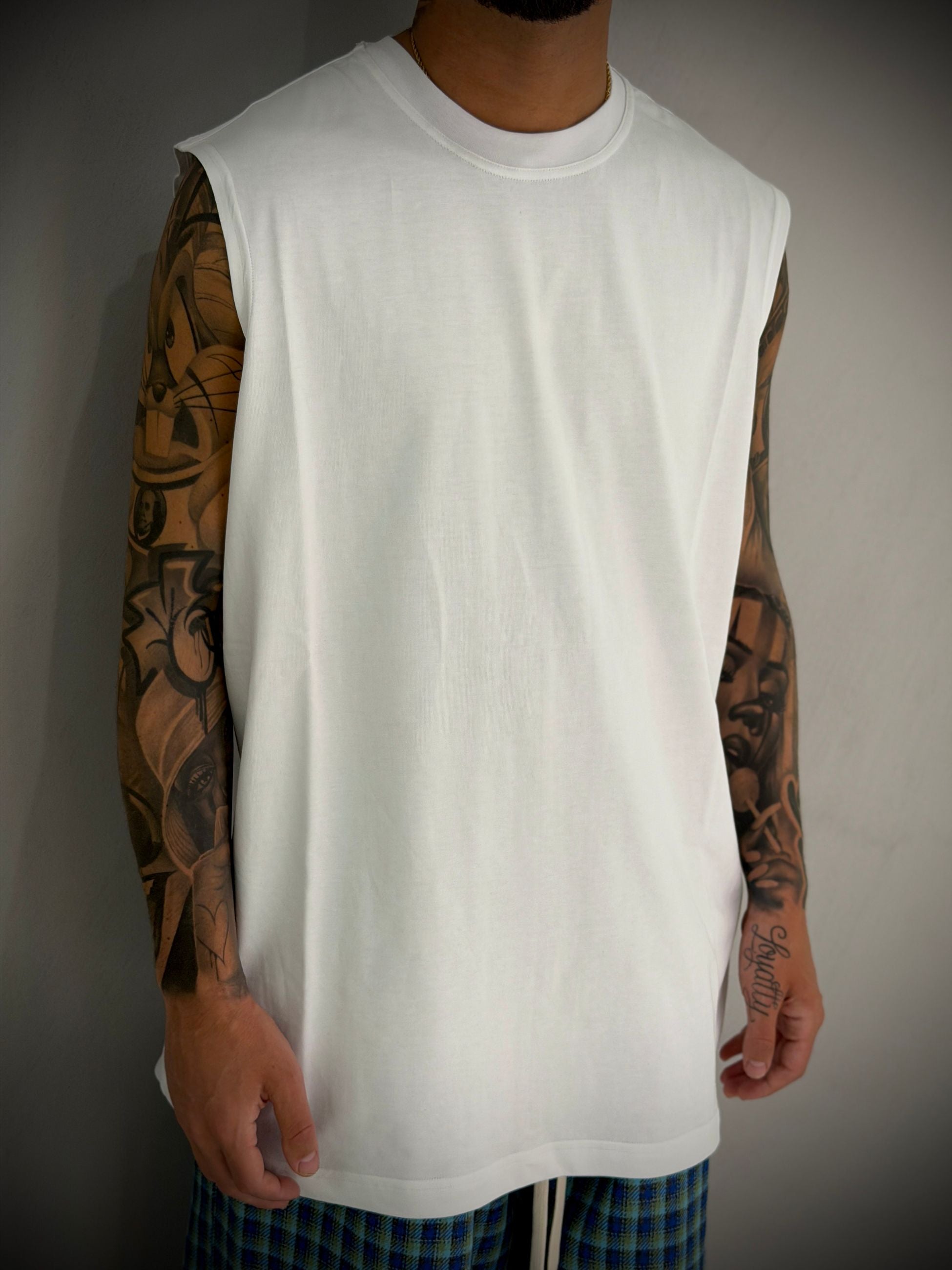 TEE SMANICATA -  -