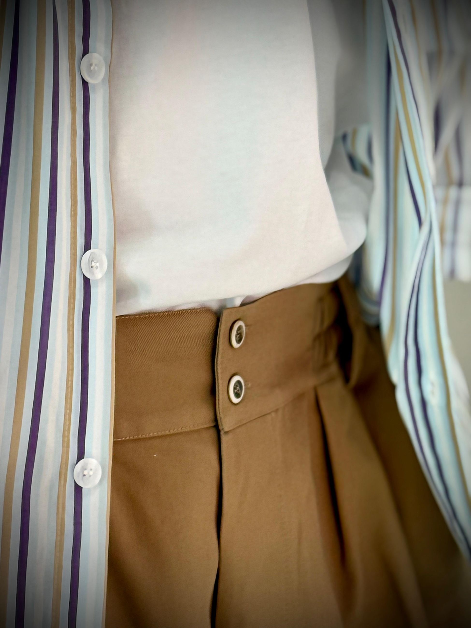 SHORT SUMMER -  -