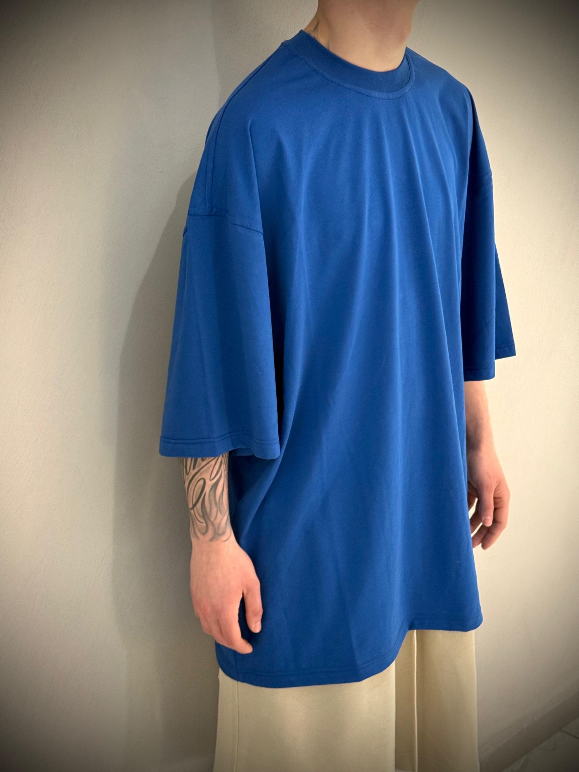 TEE -  -