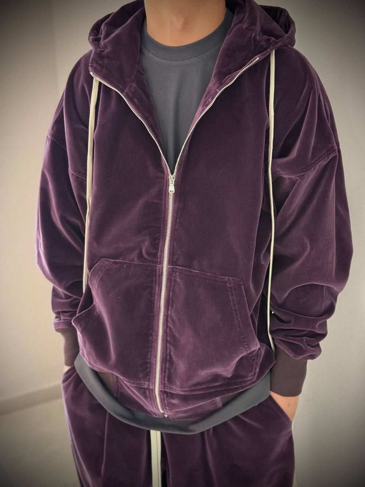 TUTA VELVET -  -