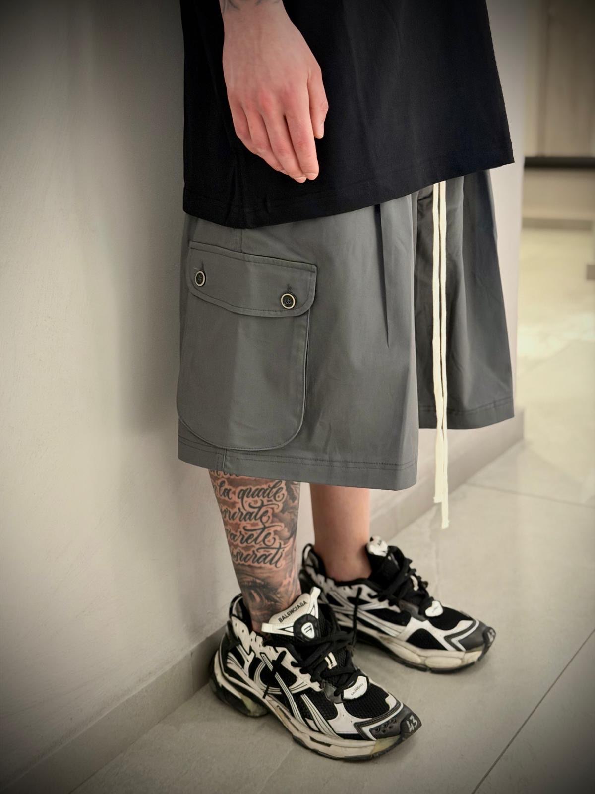 SHORT CARGO 2 -  -