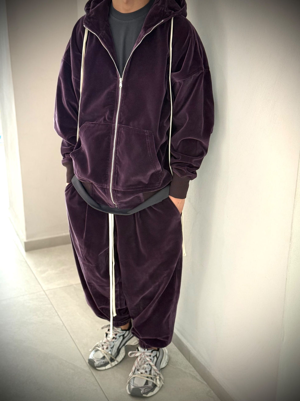 TUTA VELVET -  -